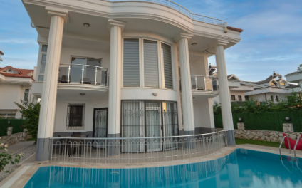 Fethiye Müstakil Havuzlu 3+1 Villa Bade