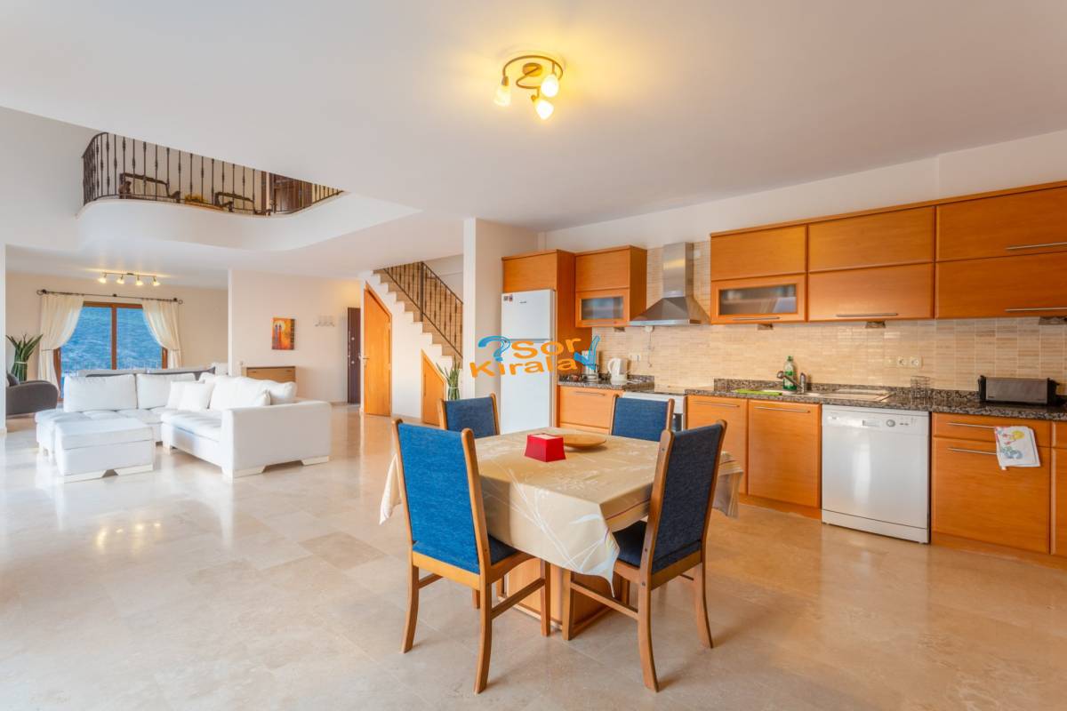 2+1 Villa LARA Kaş Yarım Ada