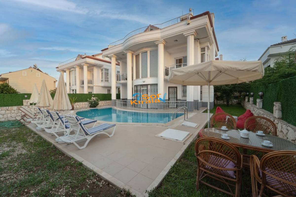 Fethiye Müstakil Havuzlu 3+1 Villa Bade