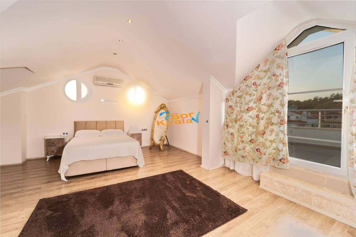 Fethiye Müstakil Havuzlu 3+1 Villa Bade