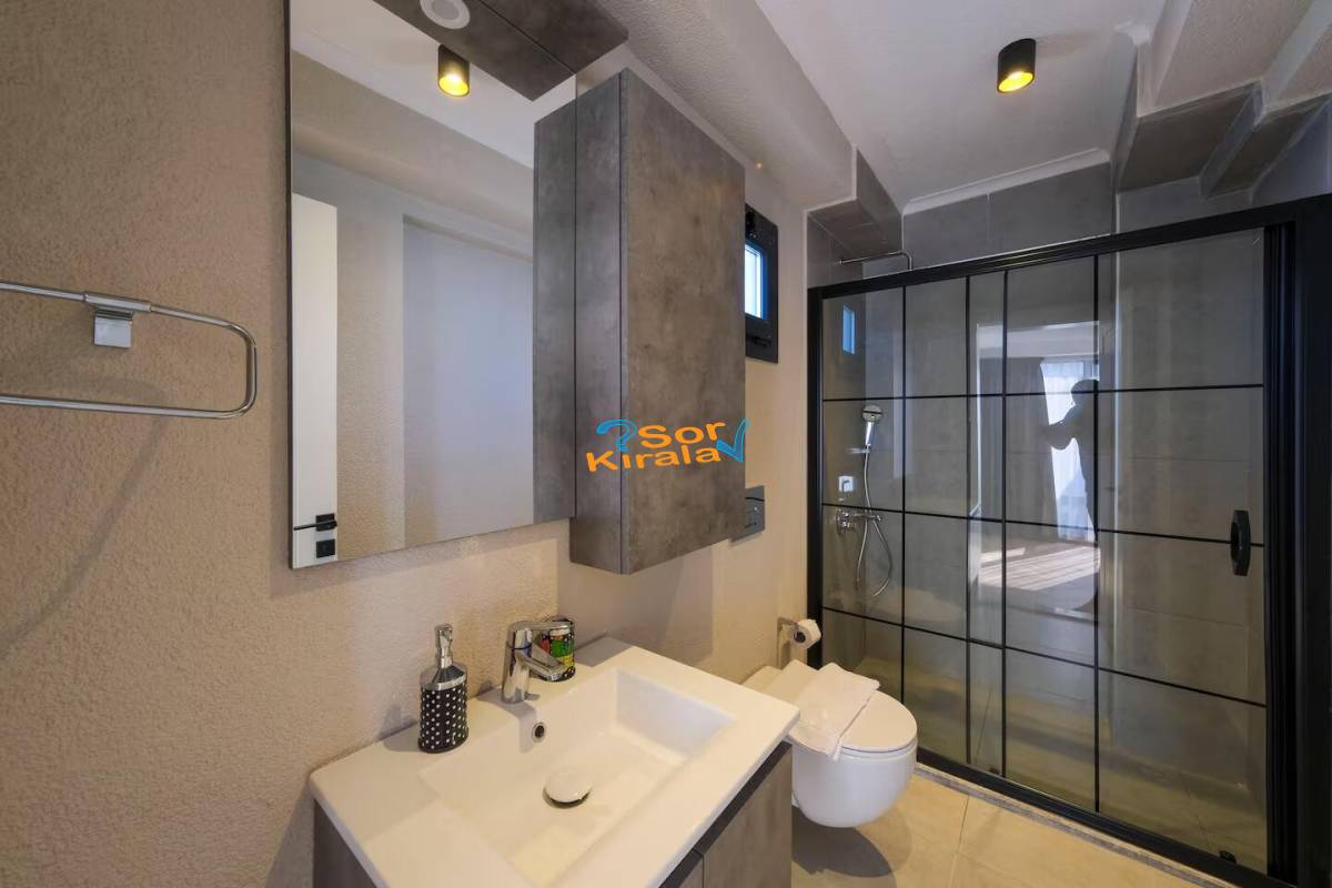 Fethiye Çalış Plajı, Kapalı Havuzlu, Sauna, Hamam, Jakuzili 3+1 Villa Royal 2