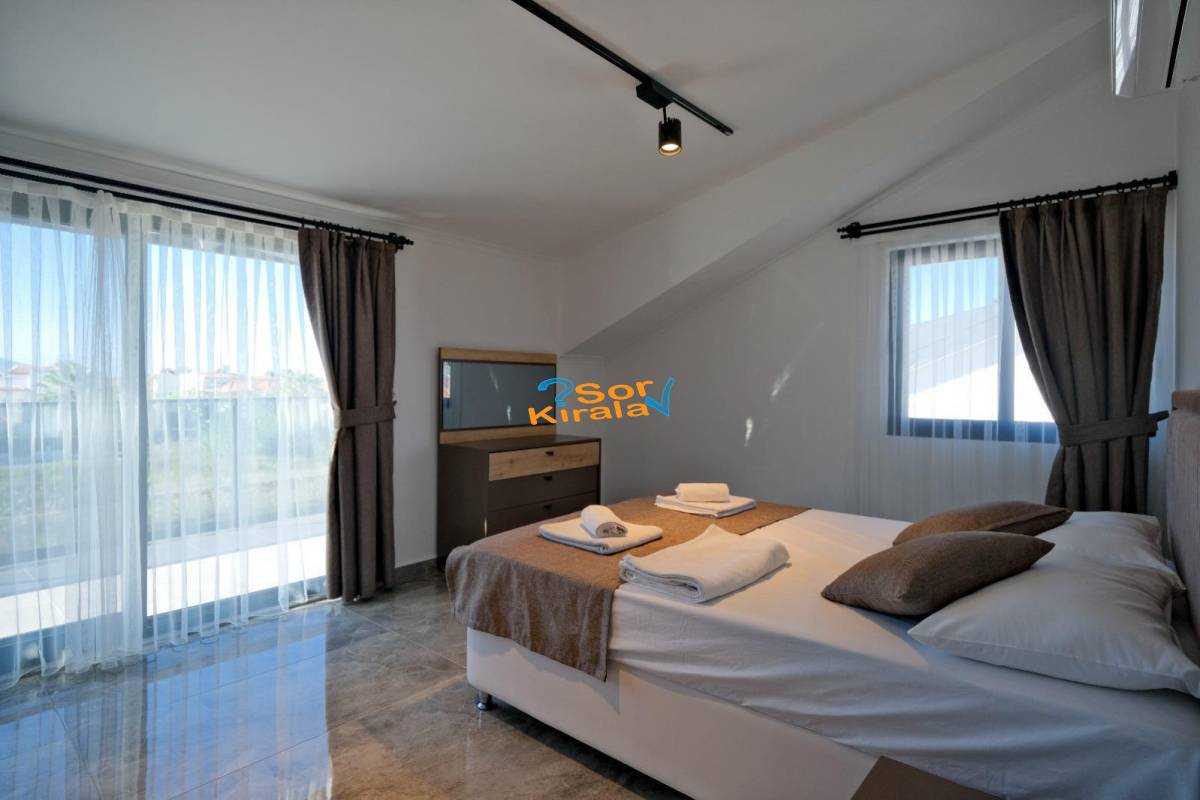 Fethiye Çalış Plajı, Kapalı Havuzlu, Sauna, Hamam, Jakuzili 4+1 Villa Royal 1