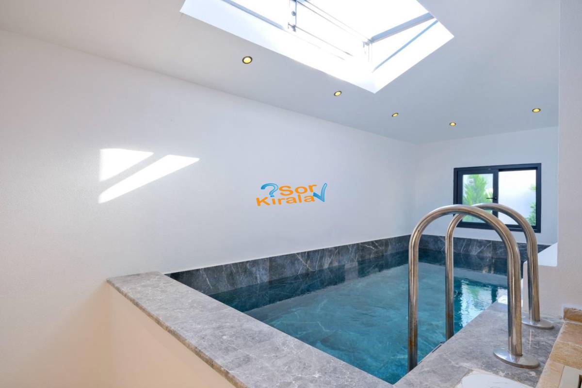 Fethiye Çalış Plajı, Kapalı Havuzlu, Sauna, Hamam, Jakuzili 4+1 Villa Royal 1