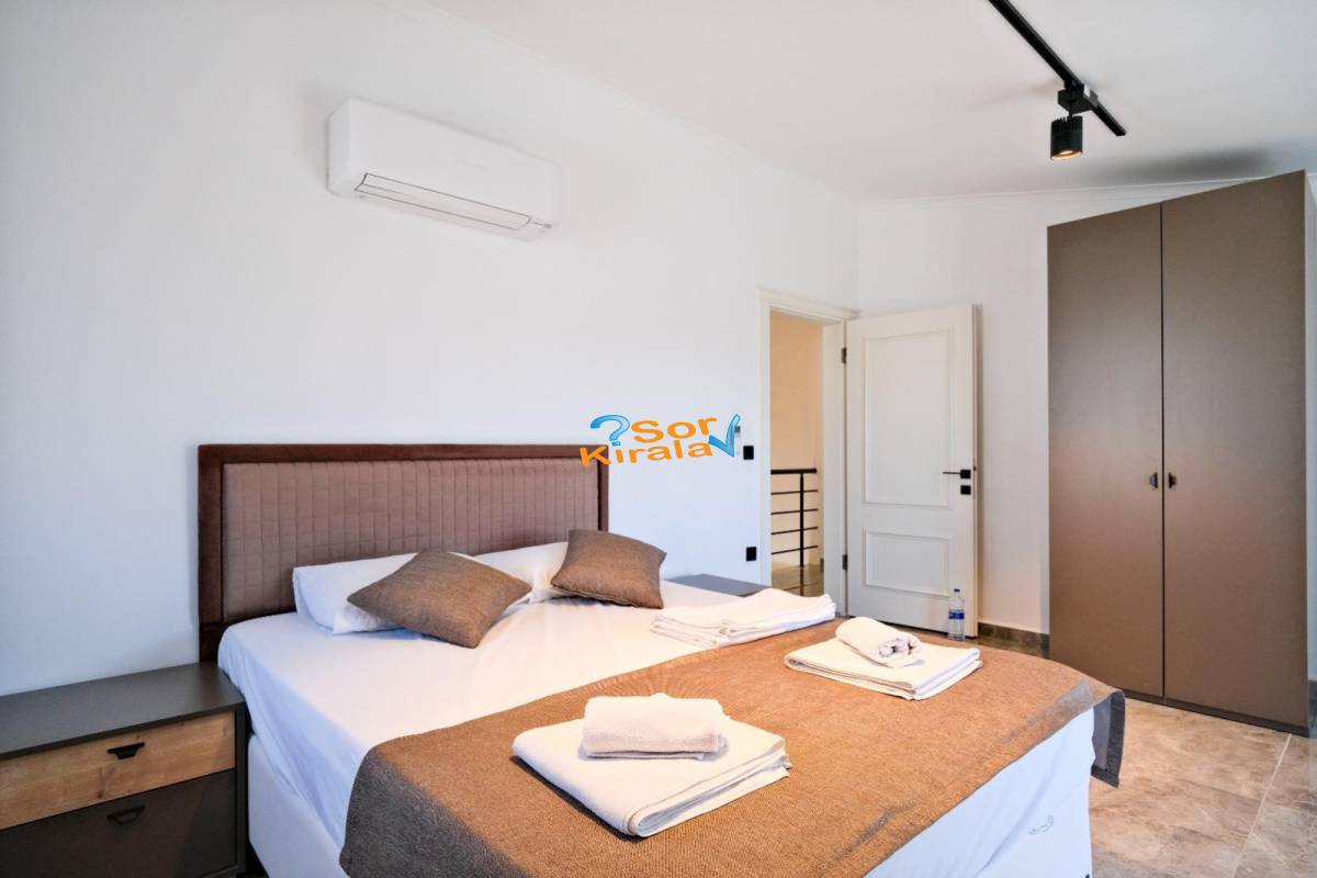 Fethiye Çalış Plajı, Kapalı Havuzlu, Sauna, Hamam, Jakuzili 4+1 Villa Royal 1