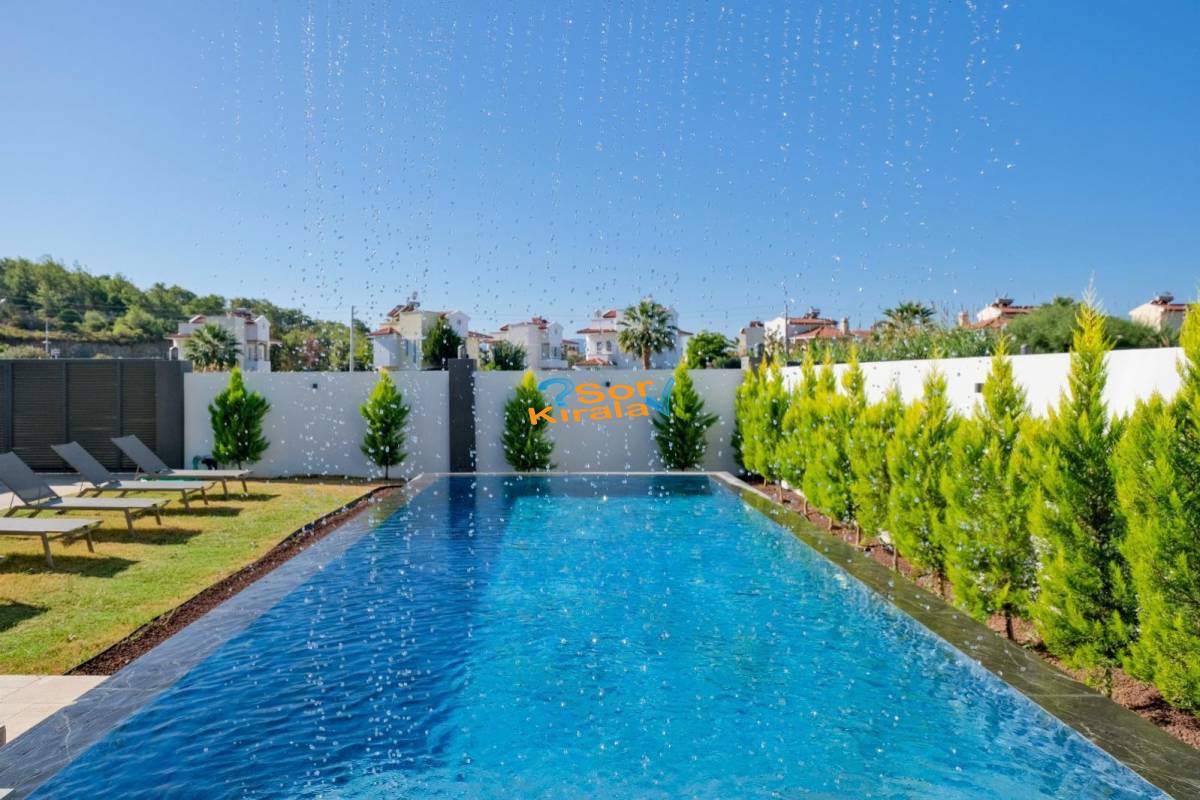 Fethiye Çalış Plajı, Kapalı Havuzlu, Sauna, Hamam, Jakuzili 4+1 Villa Royal 1