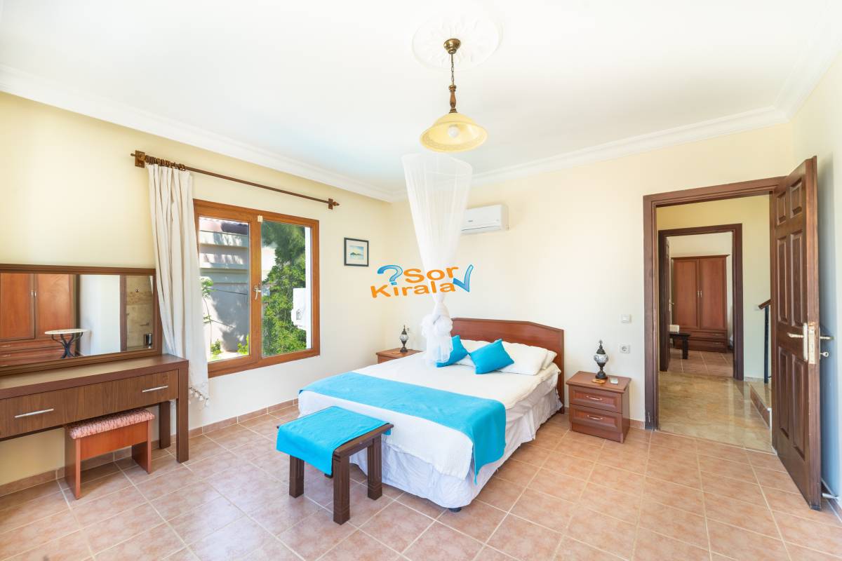Kalkan Merkezde 4+1 Villa JASMİN