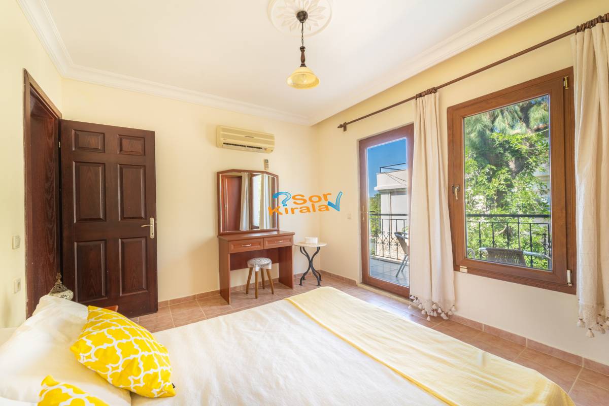 Kalkan Merkezde 4+1 Villa JASMİN