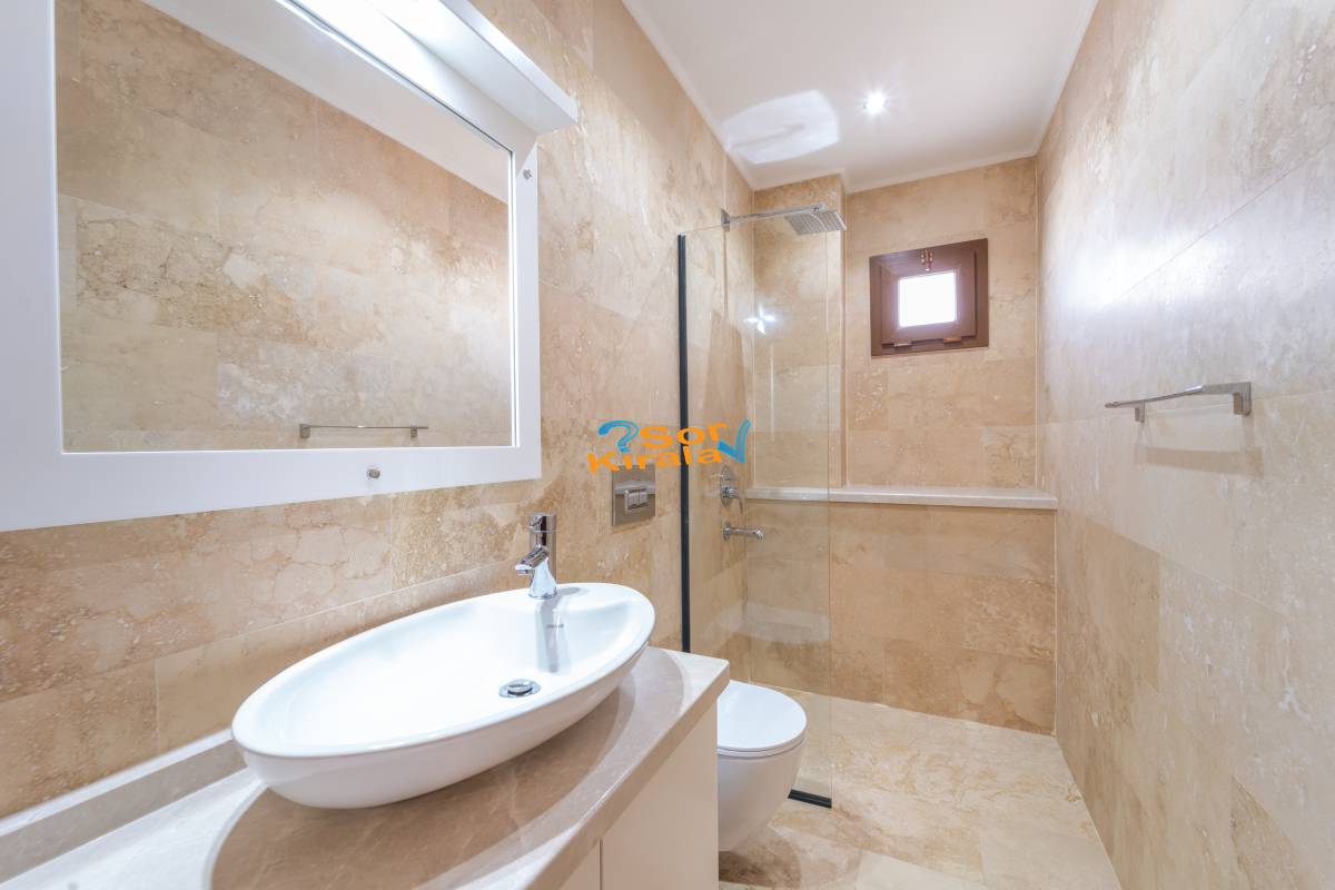 Kalkan Merkezde 4+1 Villa JASMİN